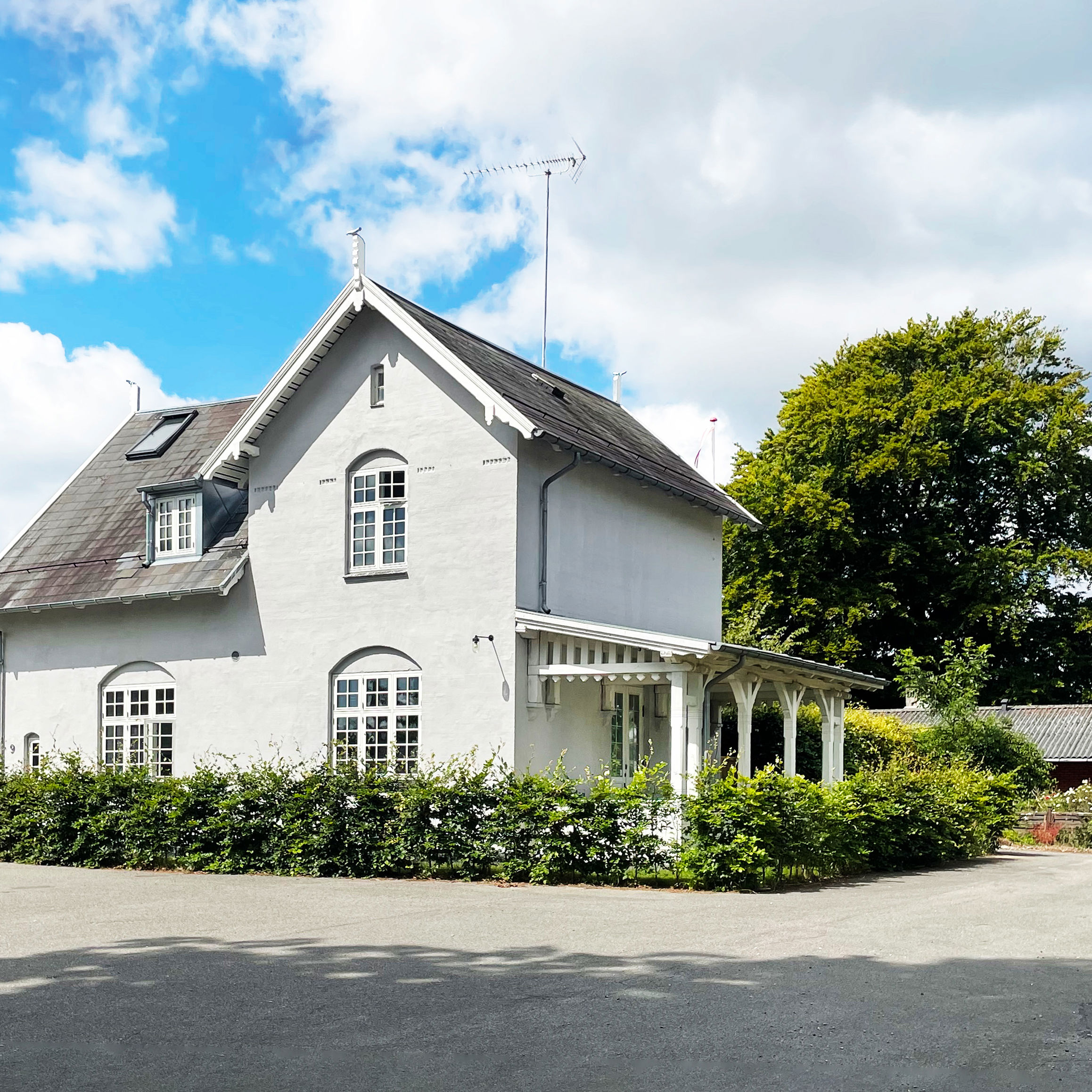 Villaen på Tjørnevej efter renovering af den gamle veranda.