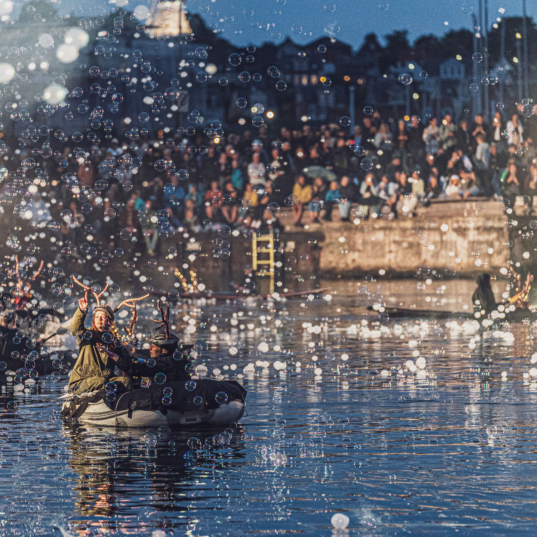 Fjeren og Rosen L2022