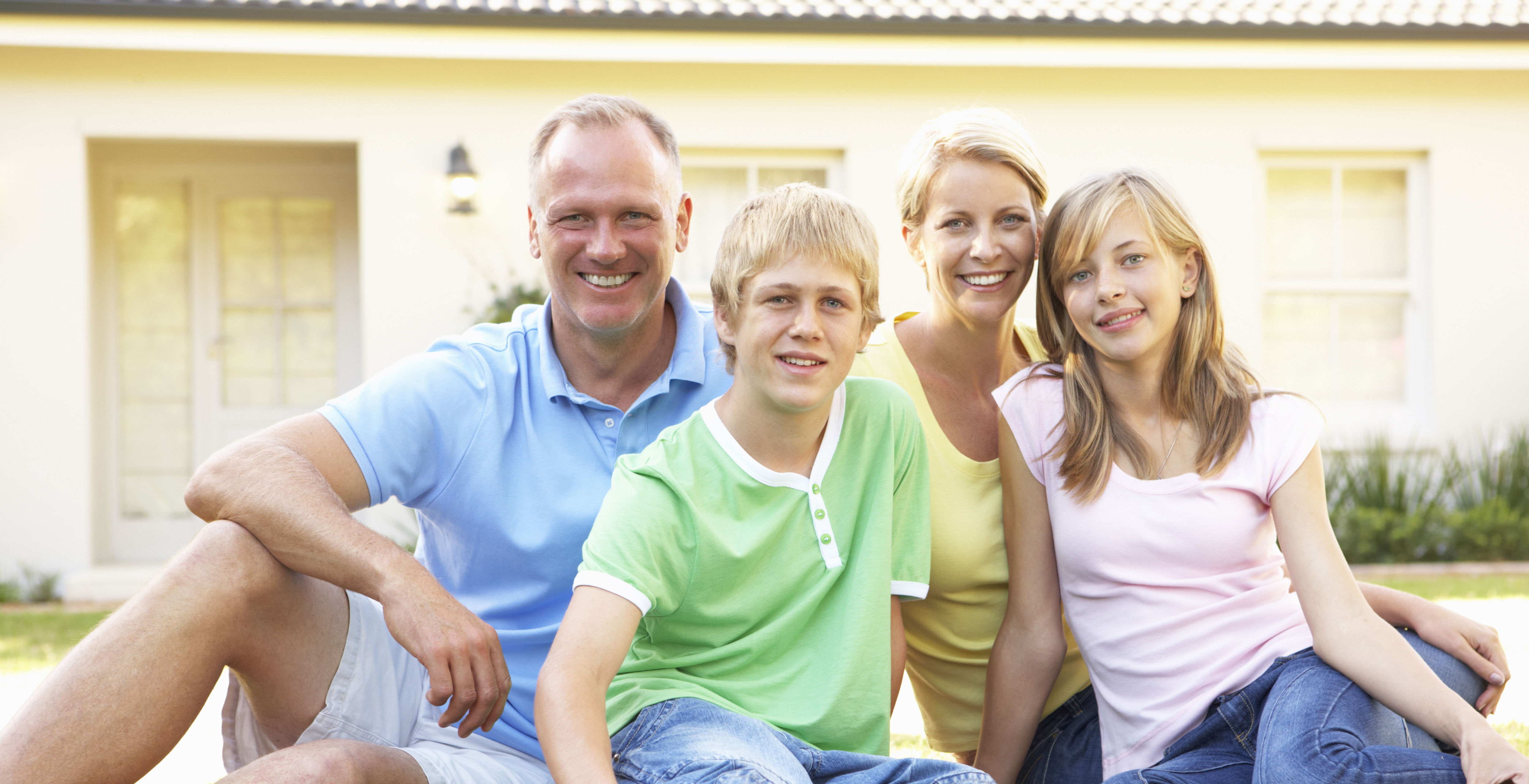 Familie der ser sidder sammen