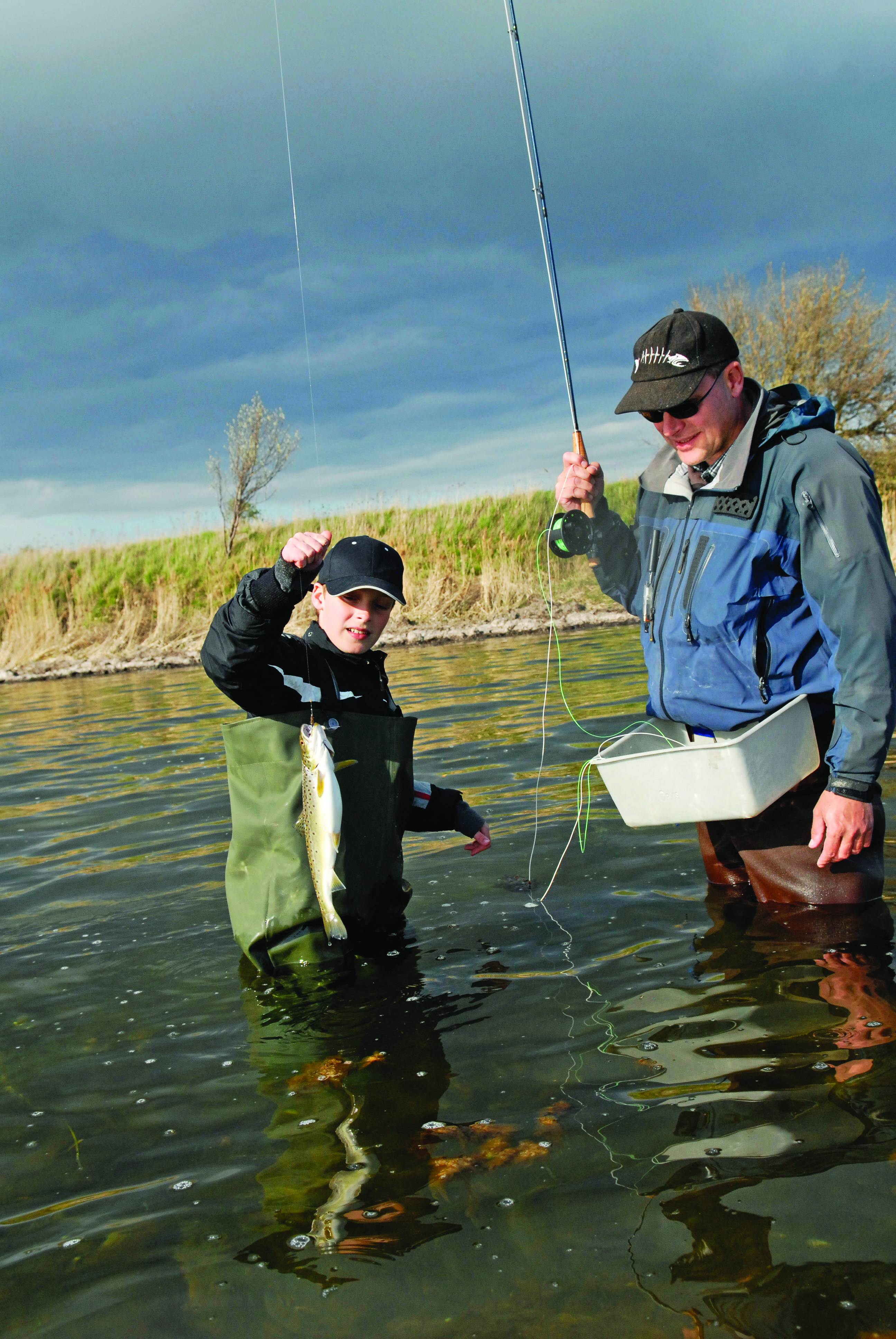 Fælles glæde ved at fiske.