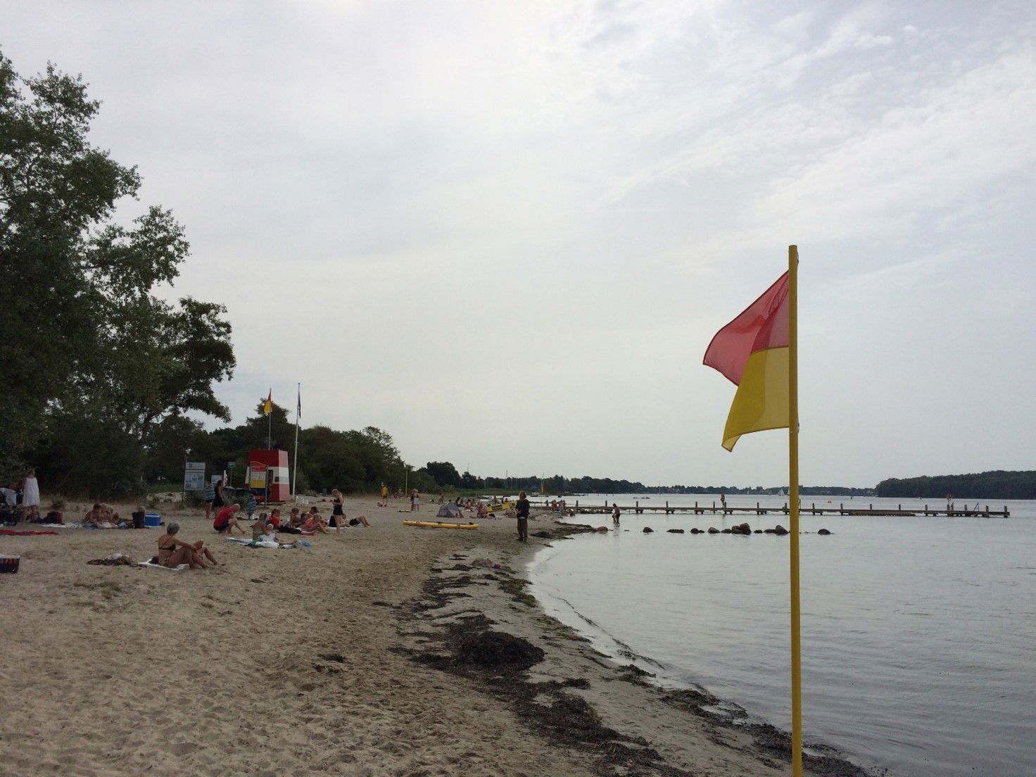 Christiansminde Strand ligger i det sydøstlige Svendborg ud til Svendborg Sund.